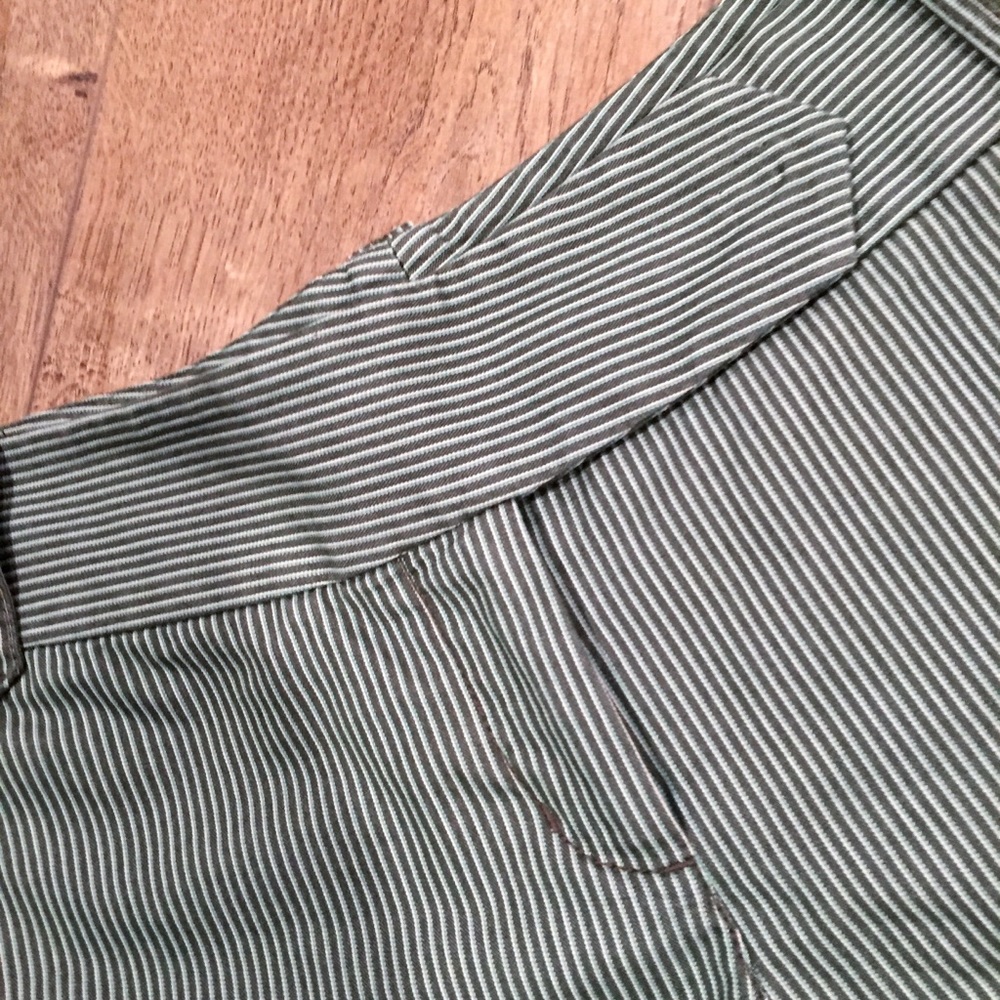 Tom K Nguyen Pinstripe Bermuda Shorts Green - Picture 3 of 7